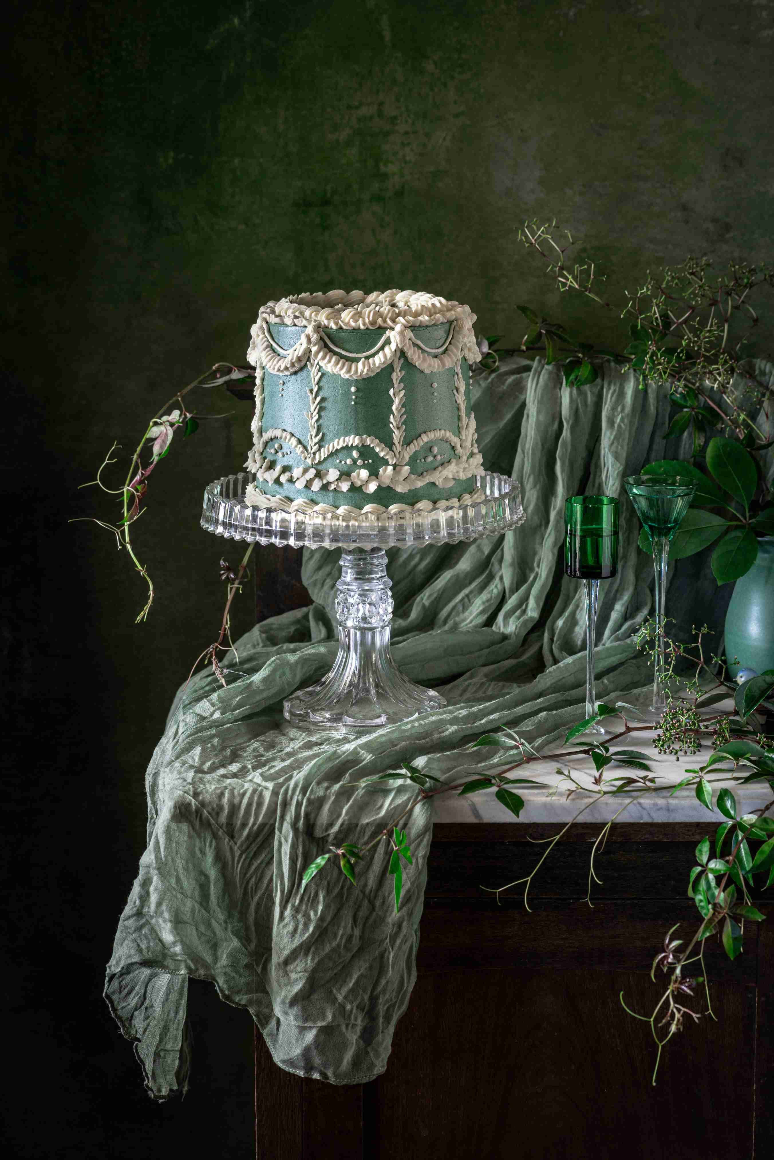 3rd_Tiptree Cake Award_Claudia Anton_A Fanciful Cake in a Sea of Tranquil Green