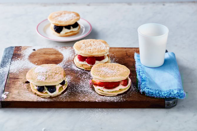 Recipe_LR_Berries_Berry Pikelet Sandwich_2020_03