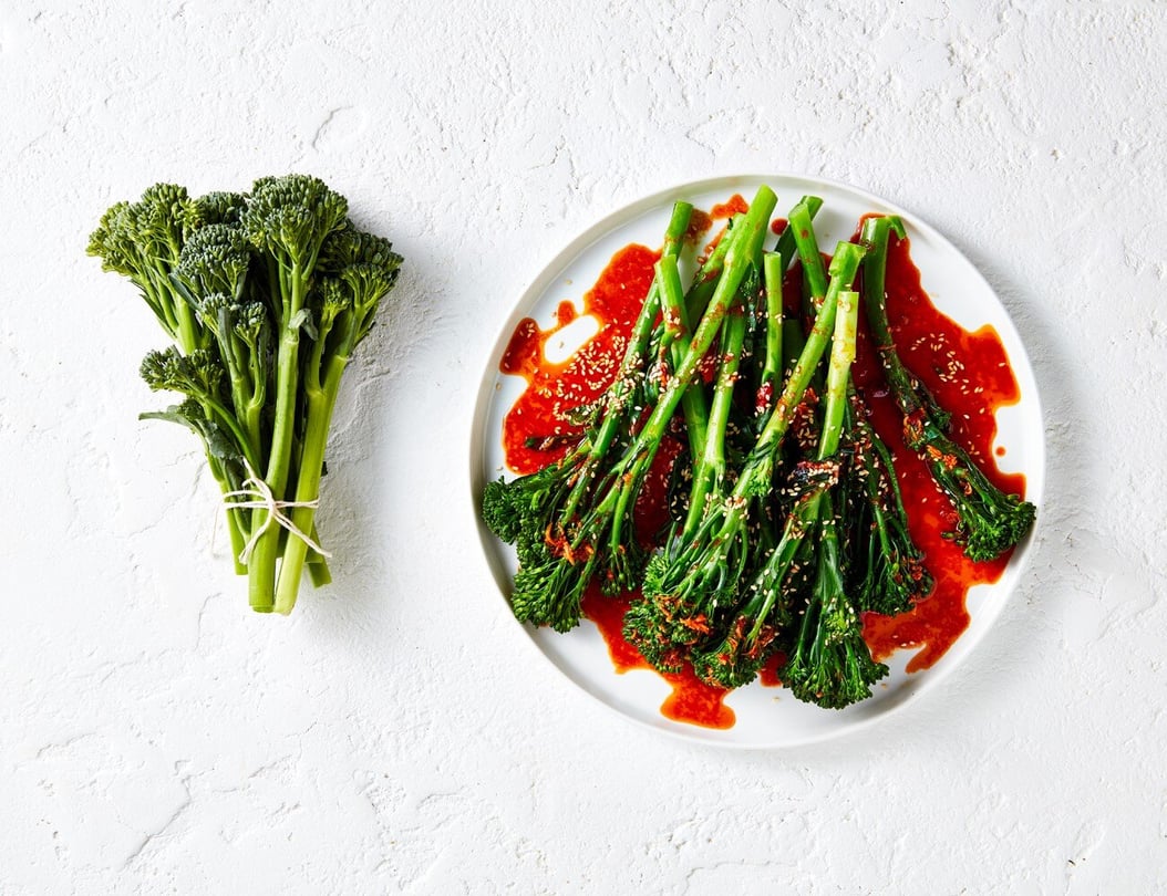 Spicy steamed broccolini in a gochujang sauce