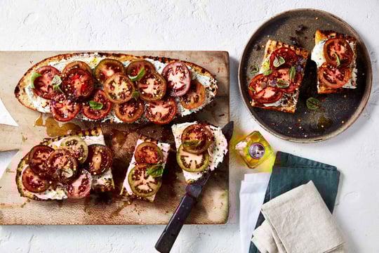Recipe_LR_Kumato_Kumato Tomato Bruschetta with Sourdough_2023_01