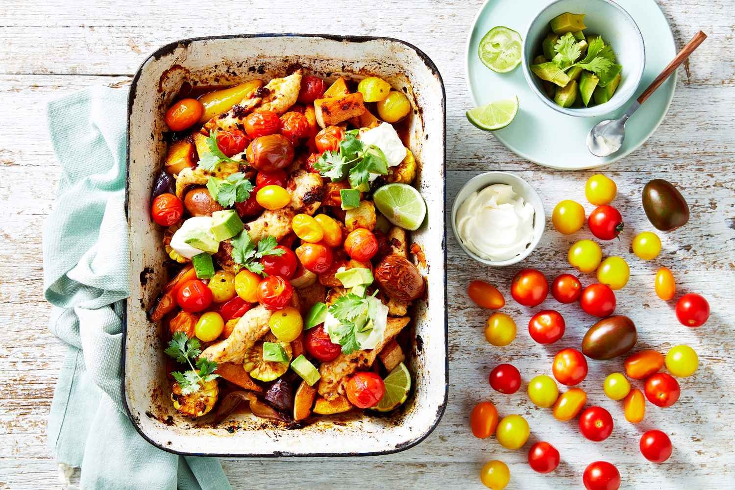 Recipe_LR_Mixamato_Mexican Chicken Tray Bake_2022_04-1