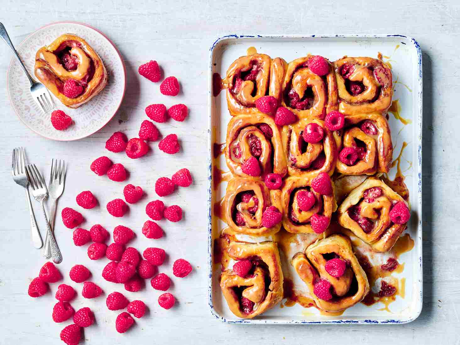 Recipe_LR_Raspberries_Fresh Raspberry scrolls with Caramilk glaze Fruit_2022_11zon