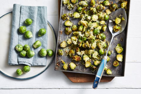Recipe_LR_Roasted-Parmesan-Brussels-Sprouts_03_Janelle-Bloom