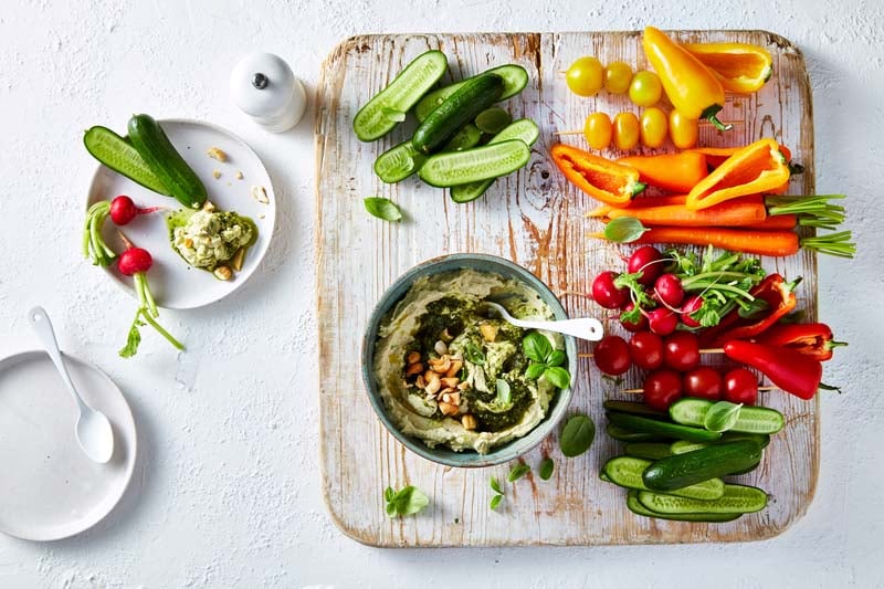 Recipe_WR_Qukes_Rainbow Vegetable Platter with Cashew Butter Guacamole_2022_06
