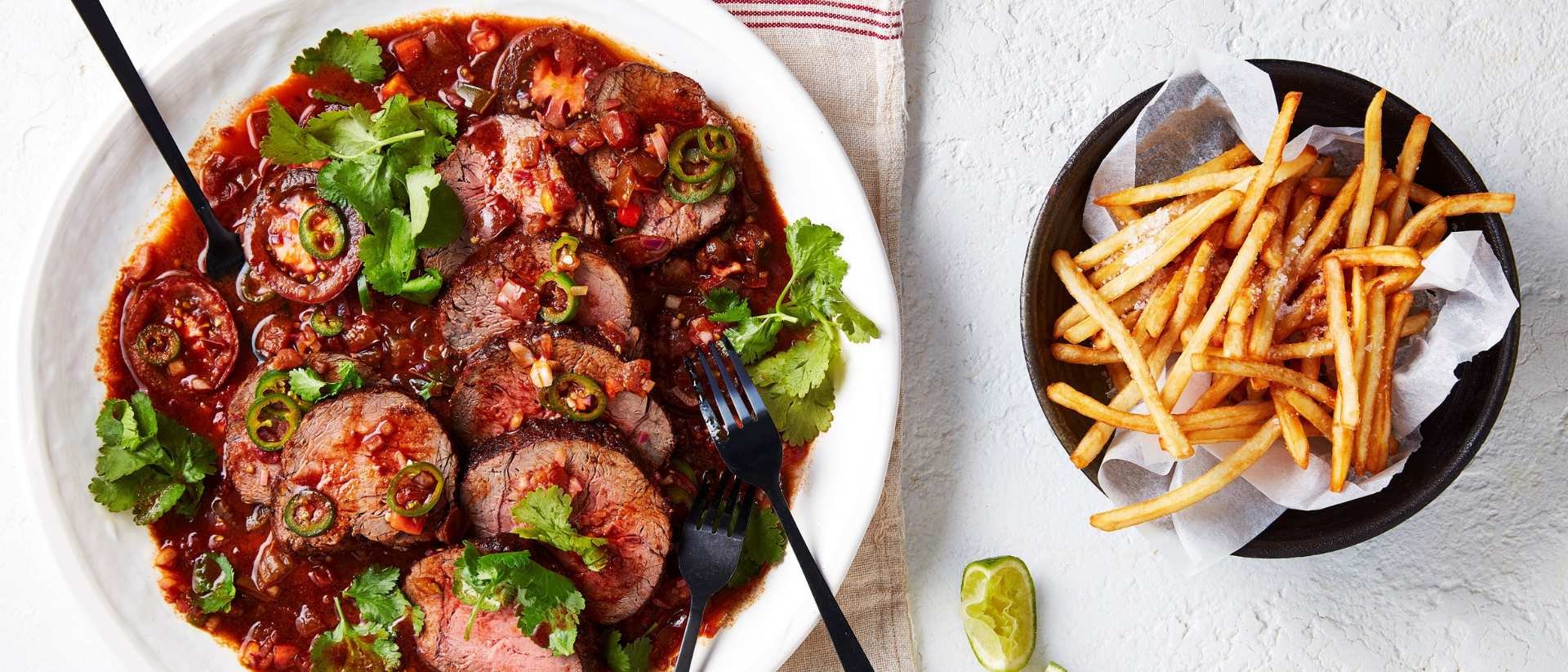 Roast Beef Fillet With Kumato® Tomato Salsa Criolla-1