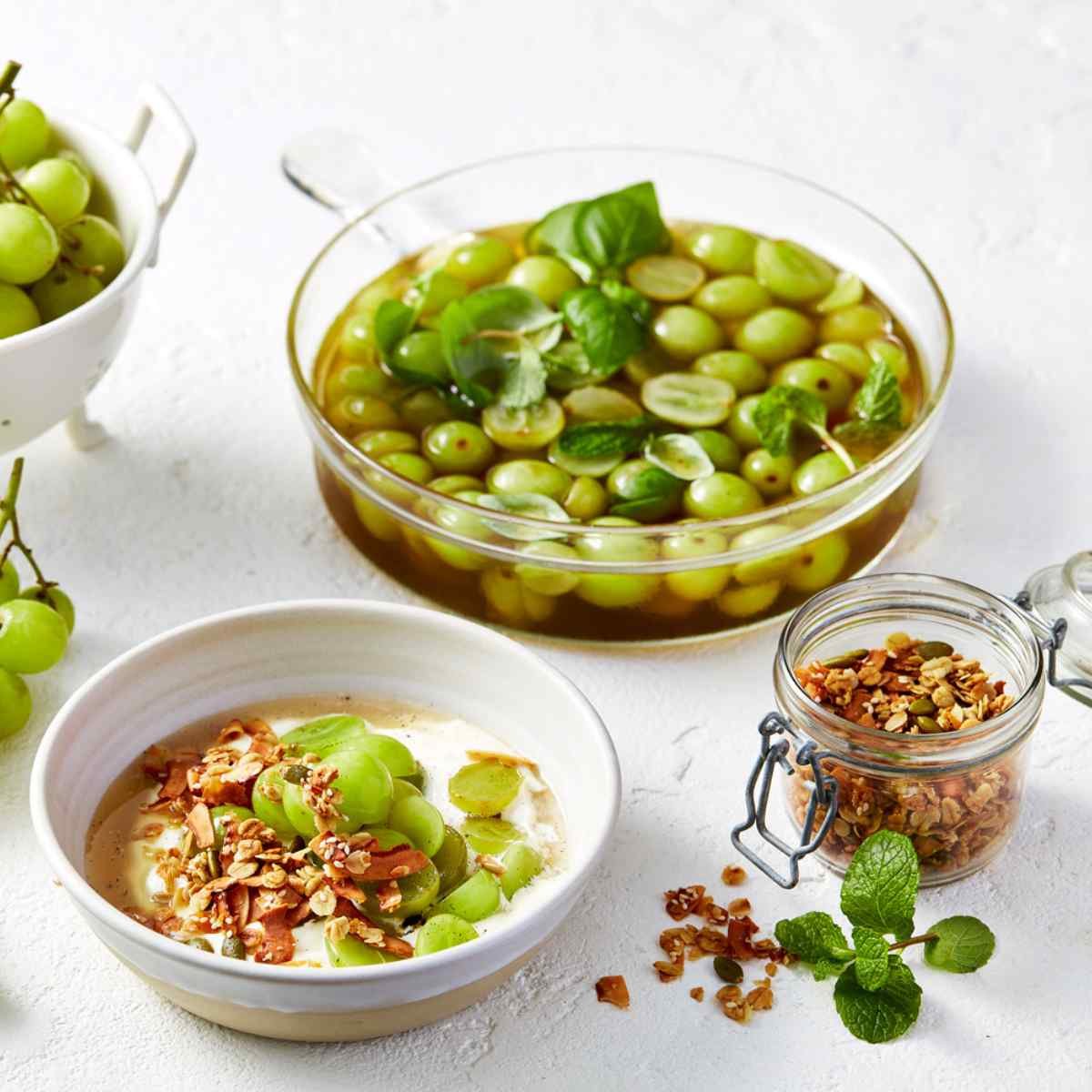 sweet-pickled-grapes-with-yoghurt-and-breakfast-crumble