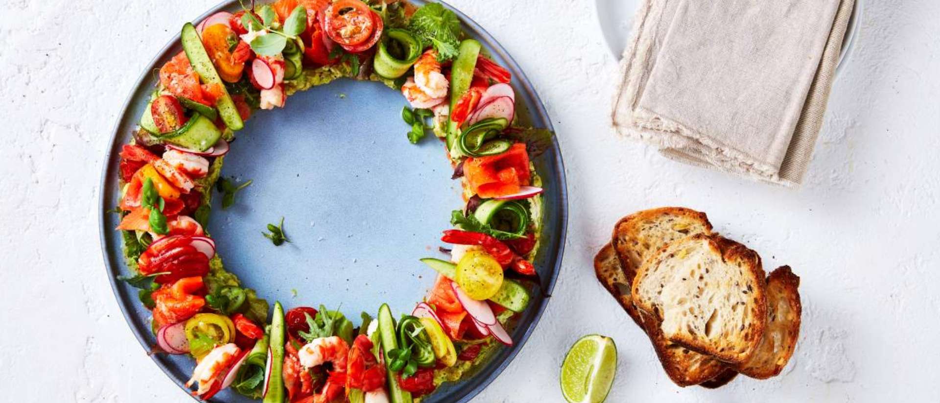 Smoked Salmon And Prawns Wreath Salad With Qukes® Recipe 