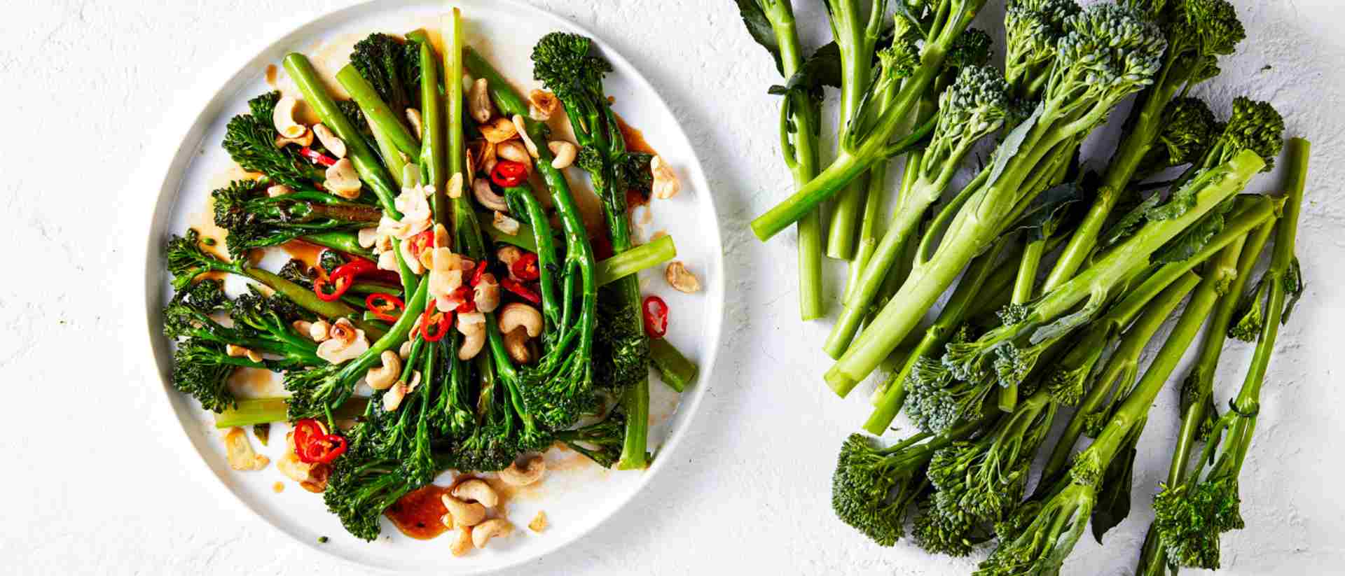 Stir fried Broccolini® with Garlic and Cashews Recipe 