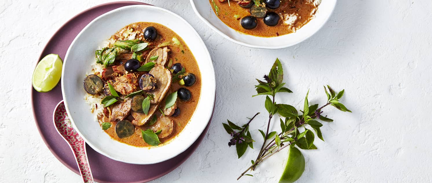 RED DUCK CURRY WITH ADORA GRAPES Recipe 