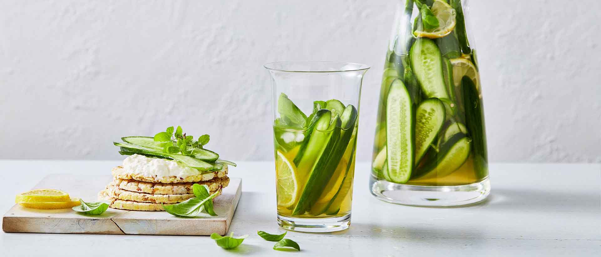 Qukes® Hydration Jar with Green Tea and Lemon Recipe 